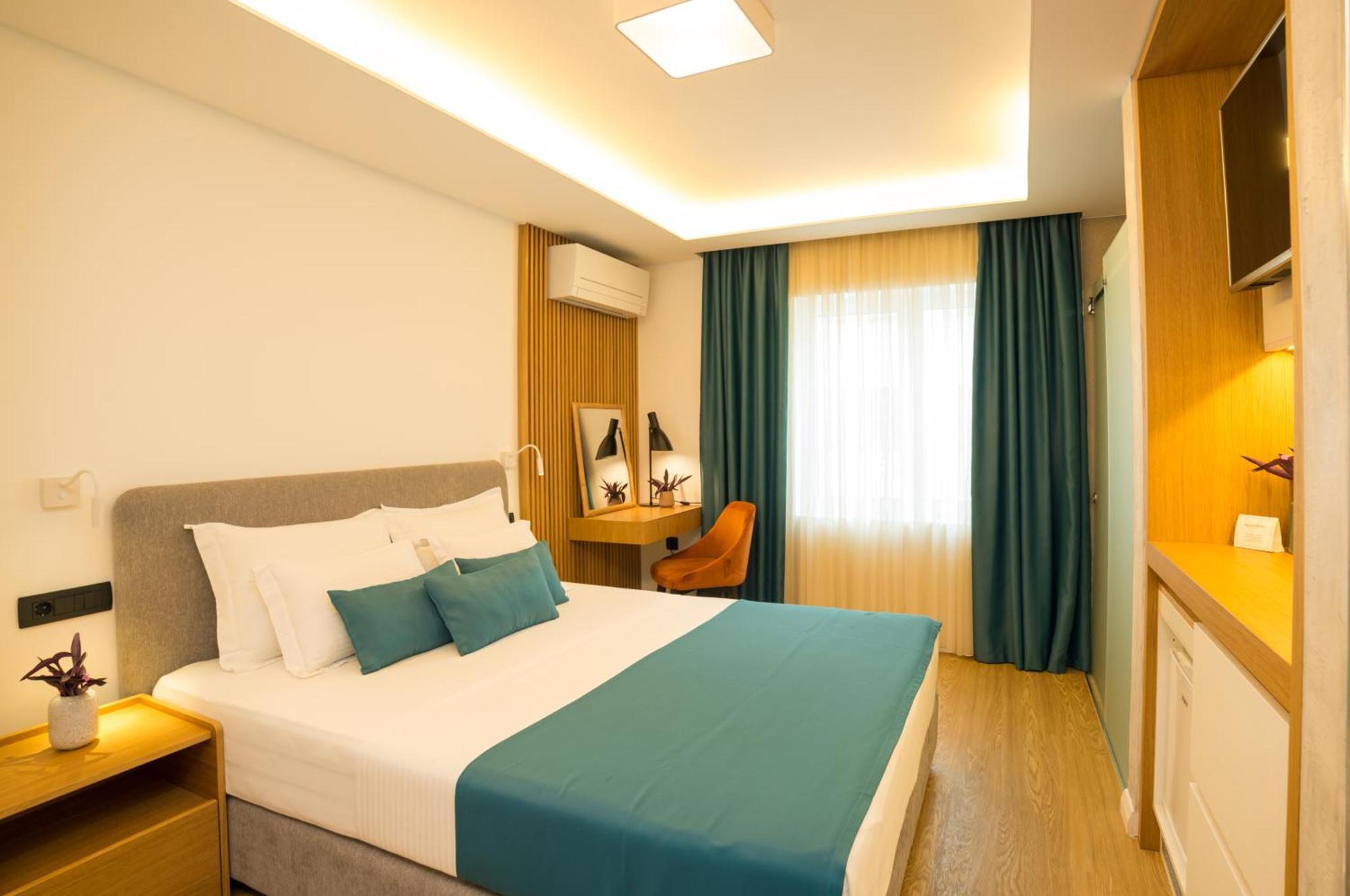 Hotel Admiral Budva Bagian luar foto
