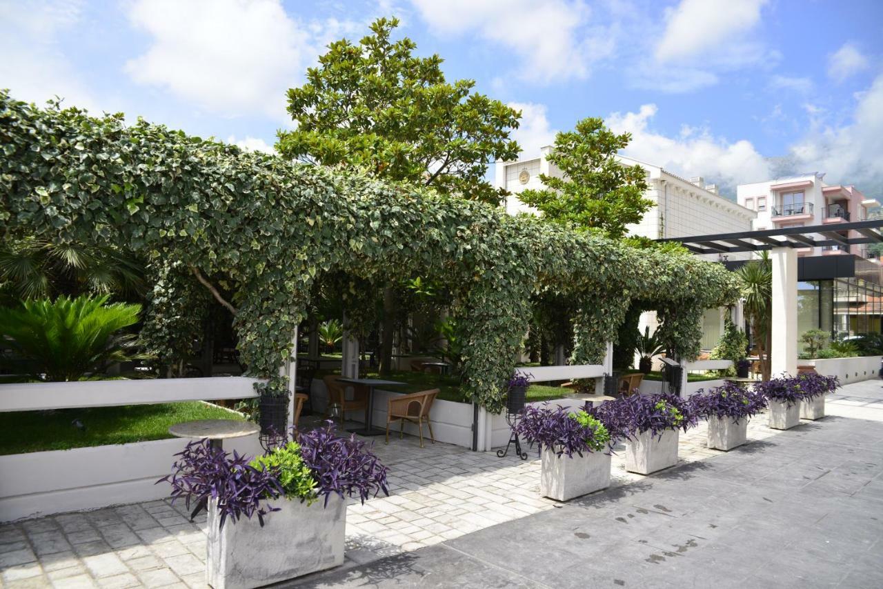 Hotel Admiral Budva Bagian luar foto
